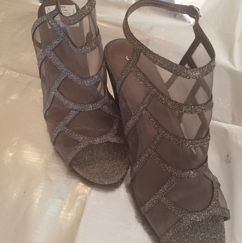 Chic Silver Mesh Wedge Sandals